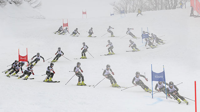 UOZU Racing Alpine Ski Team 魚津レーシングスキーチーム（旧